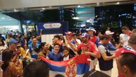 Filipinci čekali u redu da se slikaju sa Srbima: Naši navijači im dali samo jedan uslov