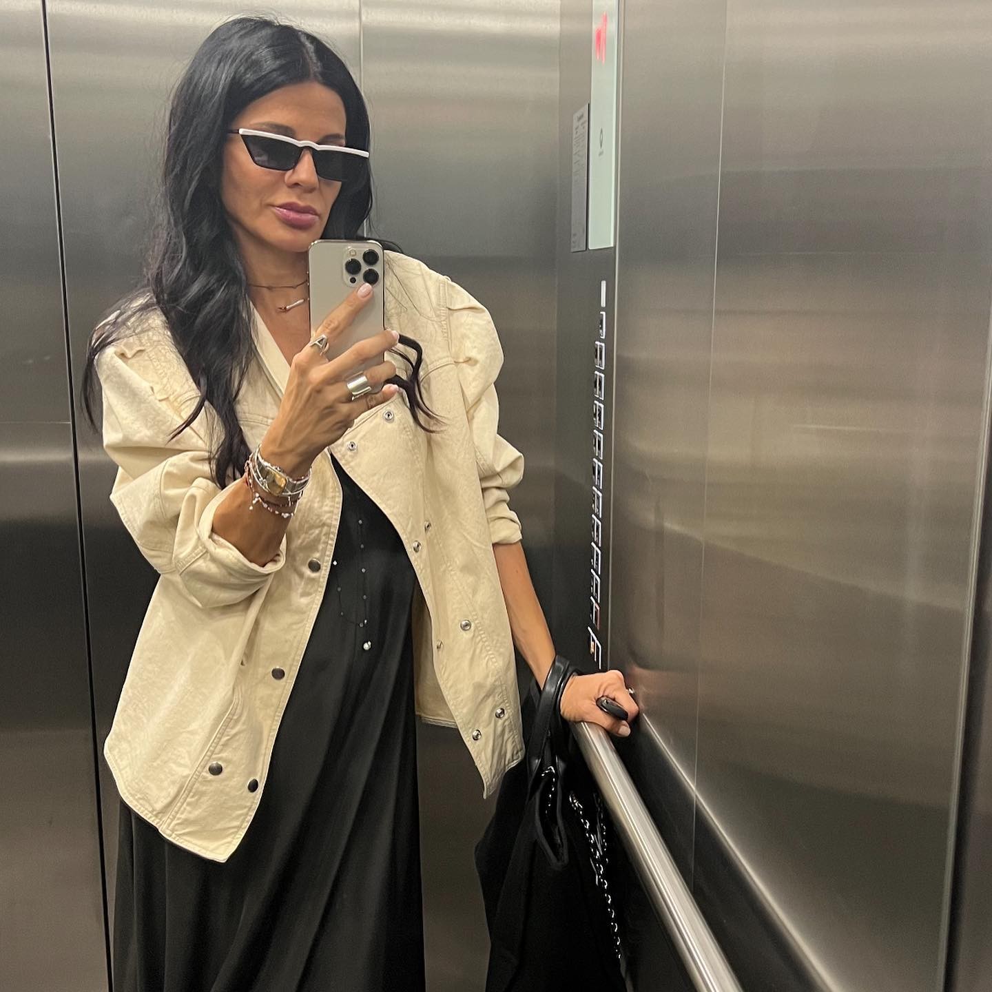 "Uletela sam unezverena" Voditeljka s detetom završila u bolnici, pa priznala veliku istinu: "Tada shvatiš..."