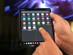 Samsung Galaxy Z Fold 5 preklopni telefon