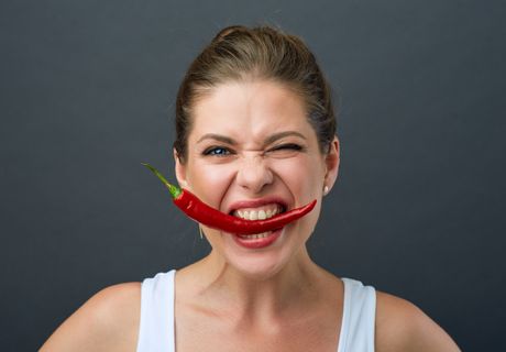 papričica, ljuta paprika, devojka, dijeta, fitnes papričica, ljuta paprika, devojka, dijeta, fitnes