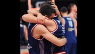 Ovo je emocija, zbog ovoga je Srbija zemlja košarke! Pogledajte slavlje igrača posle plasmana u polufinale SP