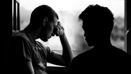 Decko depresija tinejdžer tužan mladić mladići blizanci, muškarci, muskarac