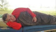 Kruševljanin "lenji" od Crnogoraca: Pobedio u nesvakidašnjem takmičenju, ležao više od 400 sati