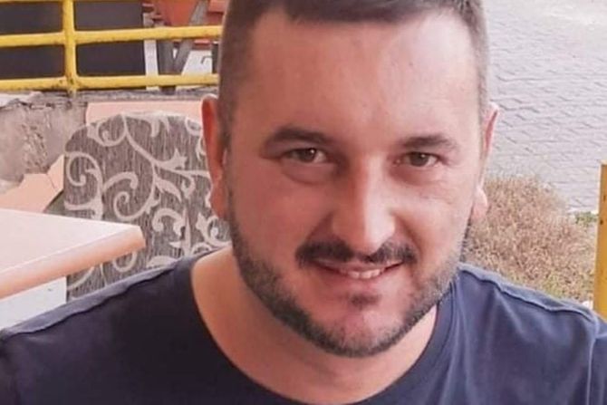 Davor Oluic Davor Oluic