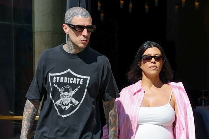 Kourtney Kardashian i Travis Barker, Kortni Kardašijan