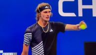 Drama na US Openu: Zverev prekinuo meč, navijač zbog Hitlera izbačen sa tribina