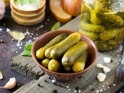 kornišoni, krastavci, krastavci u tegli