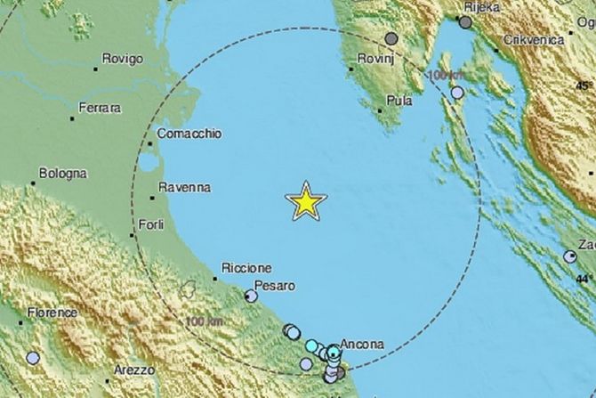 Jadransko more  Italija istra Jadranskom moru između Italije  zemljotres