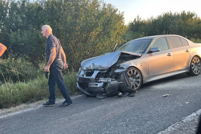 Pančevo Beograd udes saobraćajna nesreća udes na starom putu ka Pančevu iz Beograda