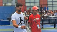 "Ale, ale Nole": Ðoković izašao pred kišu da trenira za finale, evo kako je reagovao na skandiranje