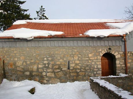 Manastir Devič, Kosovo i Metohija