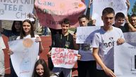 Deca sa Kosova transparentima oduševili Srbiju: Poseban doček spreman za Borišu Simanića