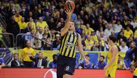 Fenerbahče se zvanično oprostio od Nemanje Bjelice