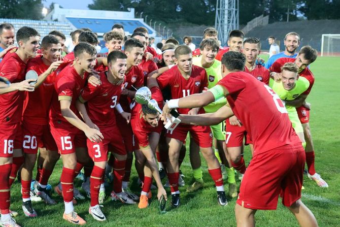 Omladinska fudbalska reprezentacija Srbije 2005. godište