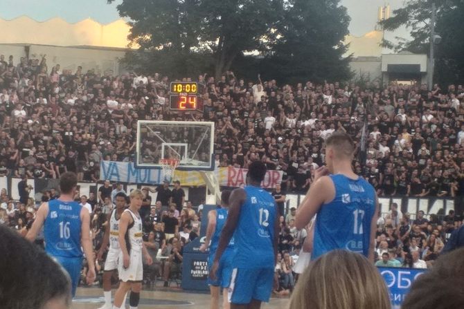 Grobari, Partizan - Fuenlabrada