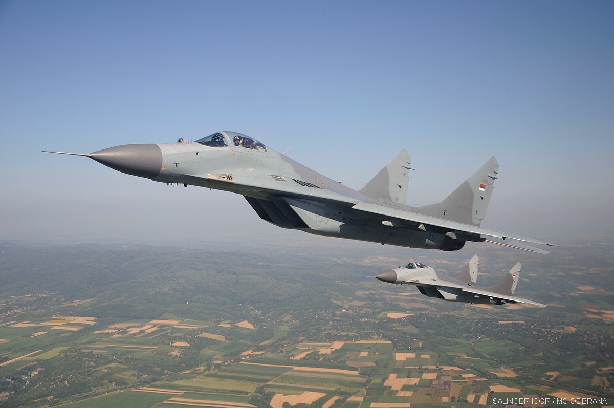 Vojni avioni i helikopteri nad Beogradom: Ovo je razlog