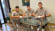 Mega gleda ka mladim talentima: Vuk Danilović, Ognjen Srzentić i Nikola Karalić potpisali stipendijske ugovore
