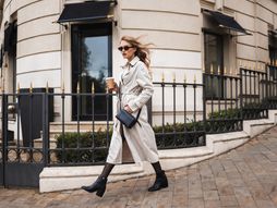 Jesen, moda, jesenja moda, jesenji stajling, kaput, manti, crne čizme, kratke čizme