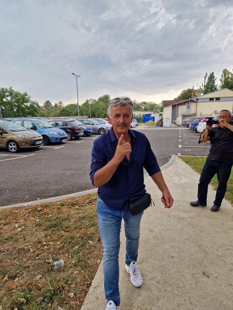Dragan Stojkovic Bosanac i njegov auto