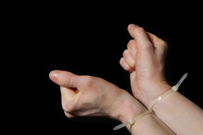 Hapšenje plastične vezice otmica Hapšenje plastične vezice otmica