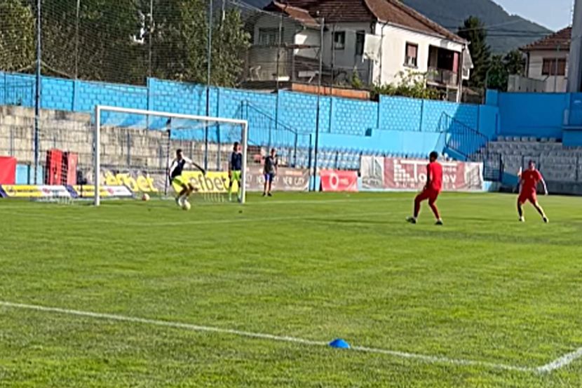 FK Radnik Surdulica 0-0 FK Radnicki Nis :: Videos 