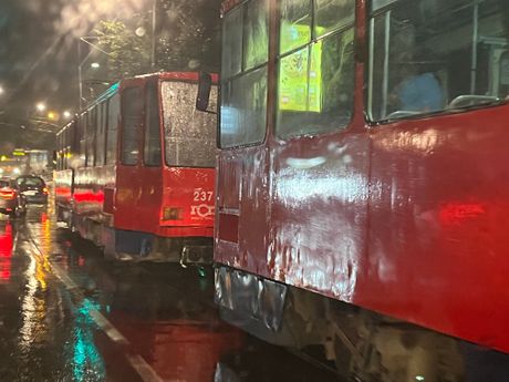 Beograd kiša nevreme , Banovo Brdo tramvaji