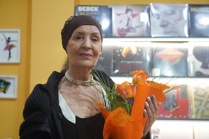 Lepa Lukić Lepa Lukić