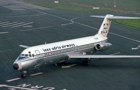 Avion Inex Adria Aviopromet McDonnell Douglas DC 9 32 YU AJR