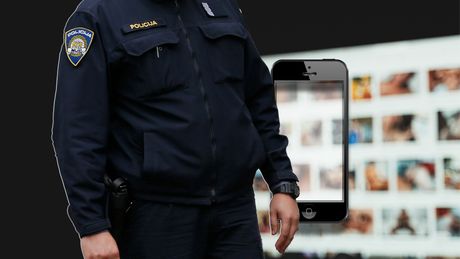 Hrvatska policija mobilni pornografija