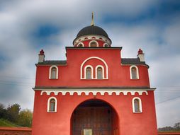 Manastir Krušedol, Srbija