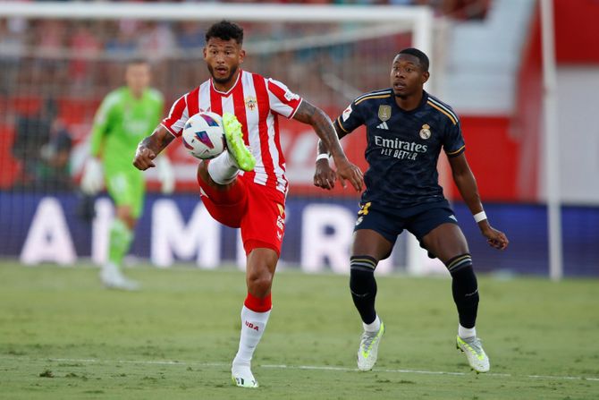 Luis Suarez i David Alaba, Almerija - Real Madrid