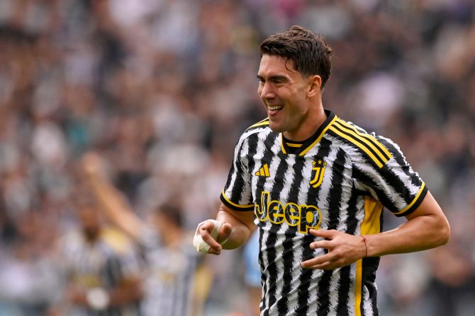 Dušan Vlahović, Juventus Dušan Vlahović, Juventus