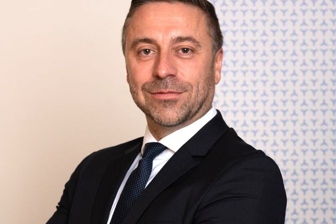 Nikola Mikašinović Nikola Mikašinović