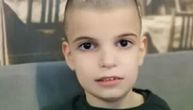 Pavle (9) zavisi od pomoći drugih: Kasni u razvoju, roditelji se nadaju da će moći da stane na svoje noge