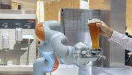 Roboti koji služe pivo beleže rekordnu potražnju u Južnoj Koreji
