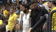 Nemila scena u Izraelu: Navijač Makabija dobacivao klupi Partizana, obezbeđenje ga odmah izbacilo napolje