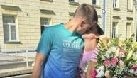 Gazda Paja izveo ćerku i ženu iz porodilišta: Ispred bolnice ih je sačekalo ogromno iznenađenje