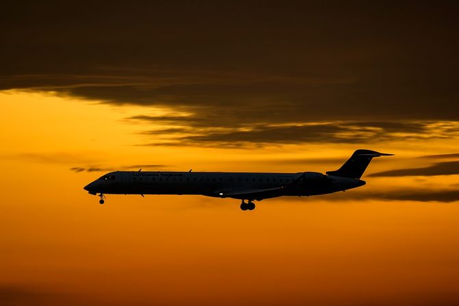 Lufthansa Regional CRJ