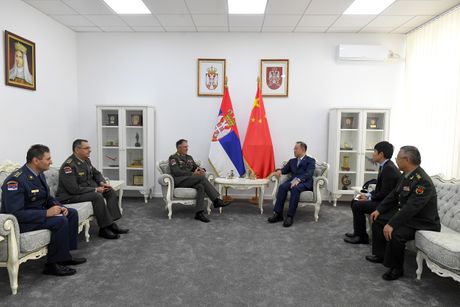 Načelnik Generalštaba Vojske Srbije Milan Mojsilović novoimenovani ambasador Kine Kina Li Ming