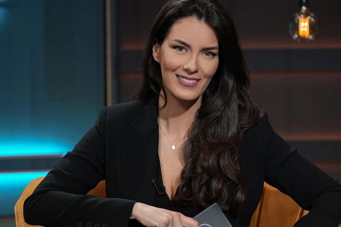 Marija Kilibarda UNA TV Promo Marija Kilibarda UNA TV Promo