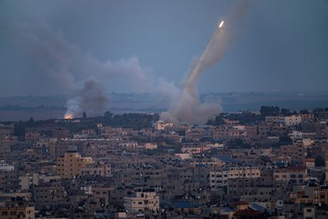 Rat u Izraelu rakete su ispaljene ka Izraelu iz pojasa Gaze
