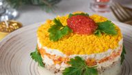 Mimoza salata je neizostavni deo bogate trpeze: Neka gosti uživaju u preukusnom jelu