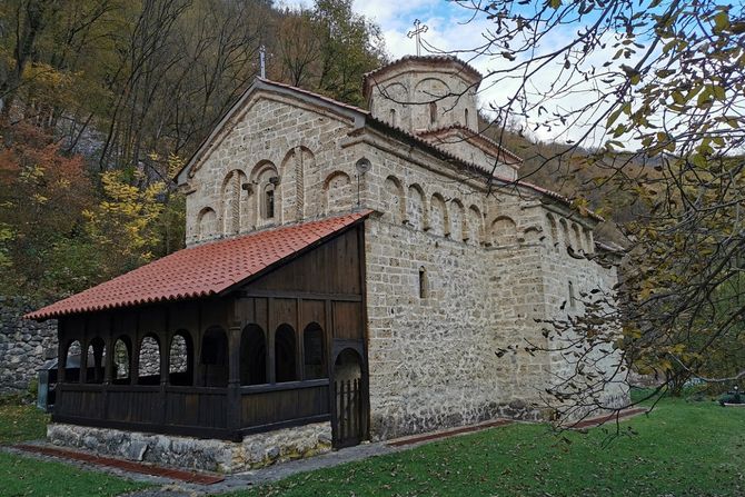 Manastir Klisura, Arilje