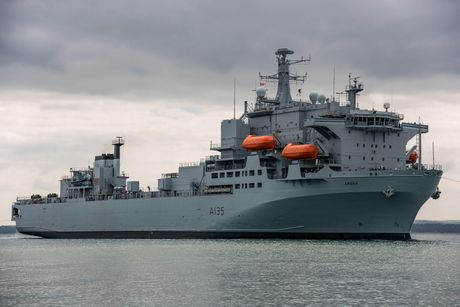 Brod britanska ratna mornarica RFA Argus