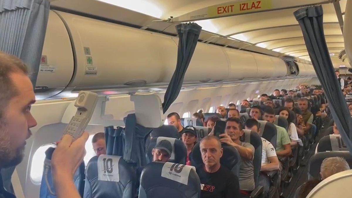 Živela Srbija! Pogledajte Kako Je Poleteo Avion "Er Srbije" Iz Tel ...