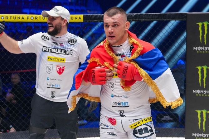 Darko Stošić  Michal Martínek Darko Stošić  Michal Martínek