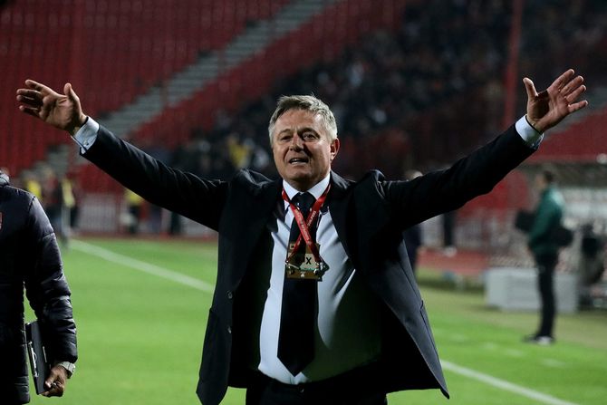 Fudbal kvalifikacije za Evropsko prvenstvo Srbija Crna Gora Dragan Stojković Piksi Fudbal kvalifikacije za Evropsko prvenstvo Srbija Crna Gora Dragan Stojković Piksi