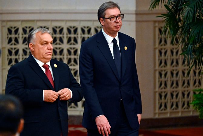 Aleksandar Vučić i Viktor Orban, Kina