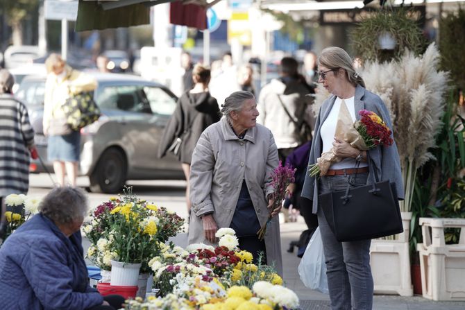 Beograd vremenska prognoza, jesen, jesenje vreme, ulica, šetači