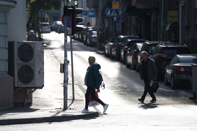 Beograd vremenska prognoza, jesen, jesenje vreme, ulica, šetači